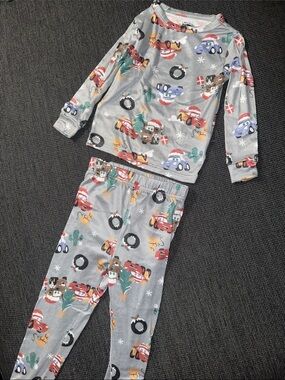 Kids Grey Holiday Cars Print Pajama Set